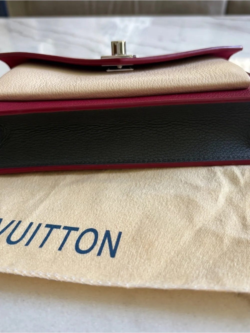 Louis Vuitton Mylockme Chain Pochette - Picture 6 of 11